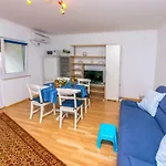 Pava * روغوزنيكا