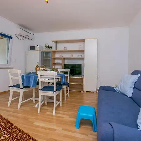 Pava * Rogoznica