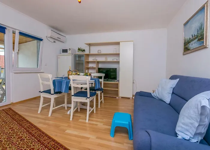 Pava * Rogoznica (Sibenik-Knin)